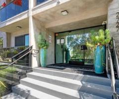 LUXURY 2BR UNIT WITH PERSONAL GARAGE! 1 MONTH FREE!